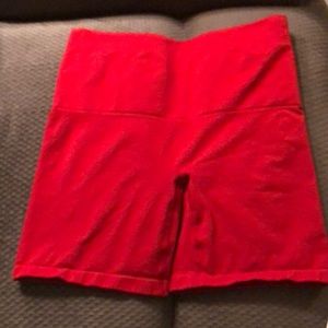 NWOT YITTY Nearly Naked Shaping Shorts 3X/4X